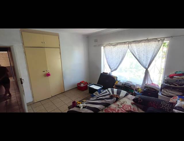 3 BEDROOM APARTMENT FOR SALE IN RUSTENBURG CENTRAL